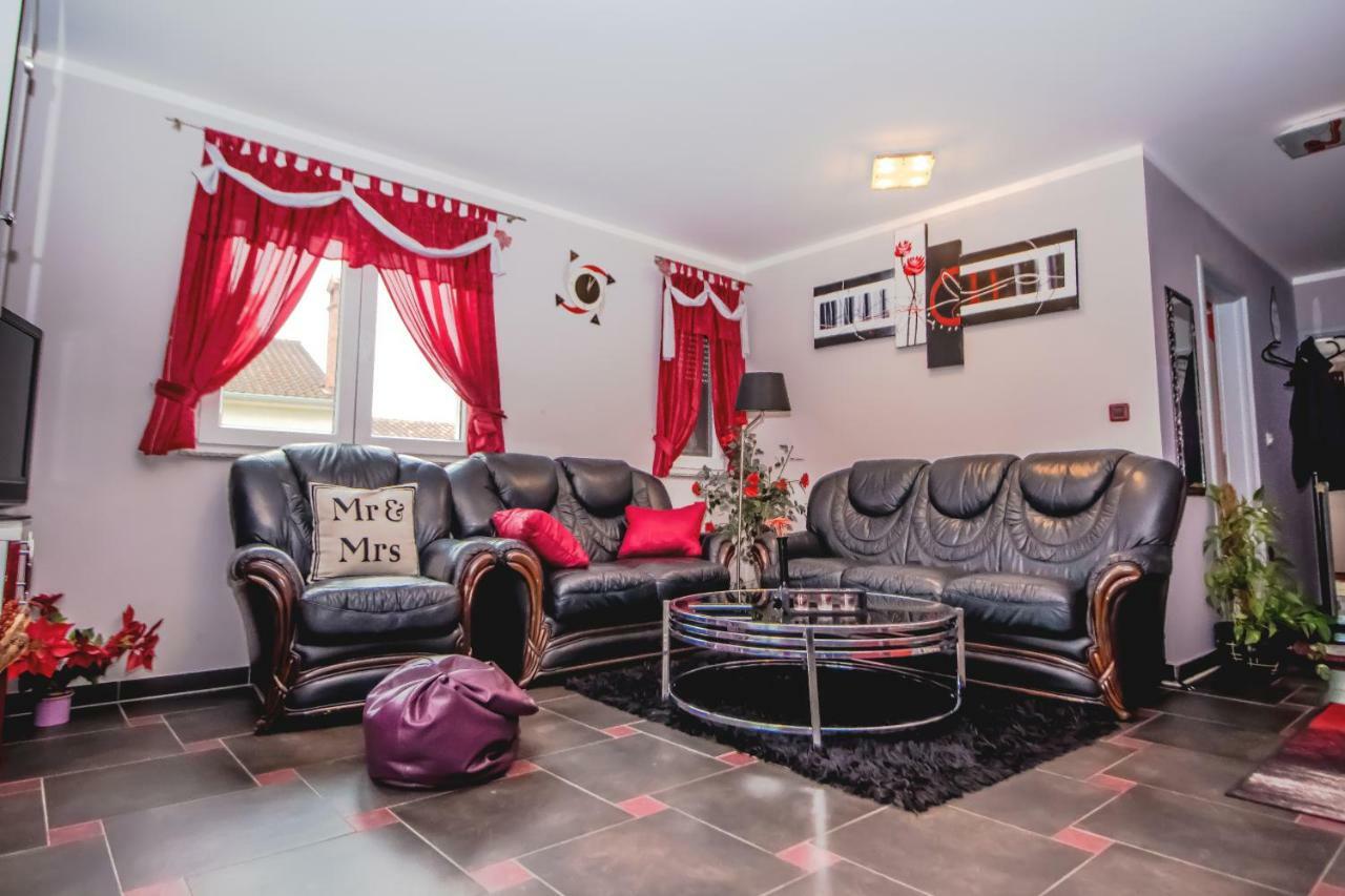 Apartments Saric بولا المظهر الخارجي الصورة