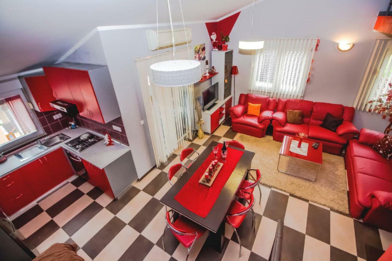 Apartments Saric بولا المظهر الخارجي الصورة