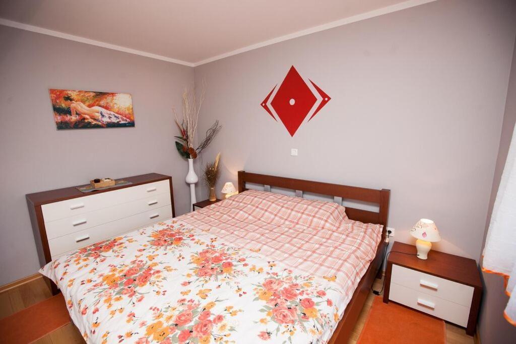 Apartments Saric بولا المظهر الخارجي الصورة