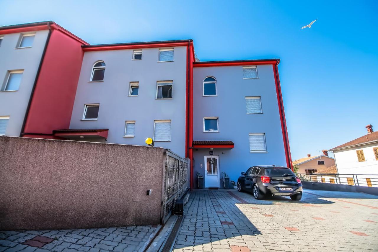 Apartments Saric بولا المظهر الخارجي الصورة