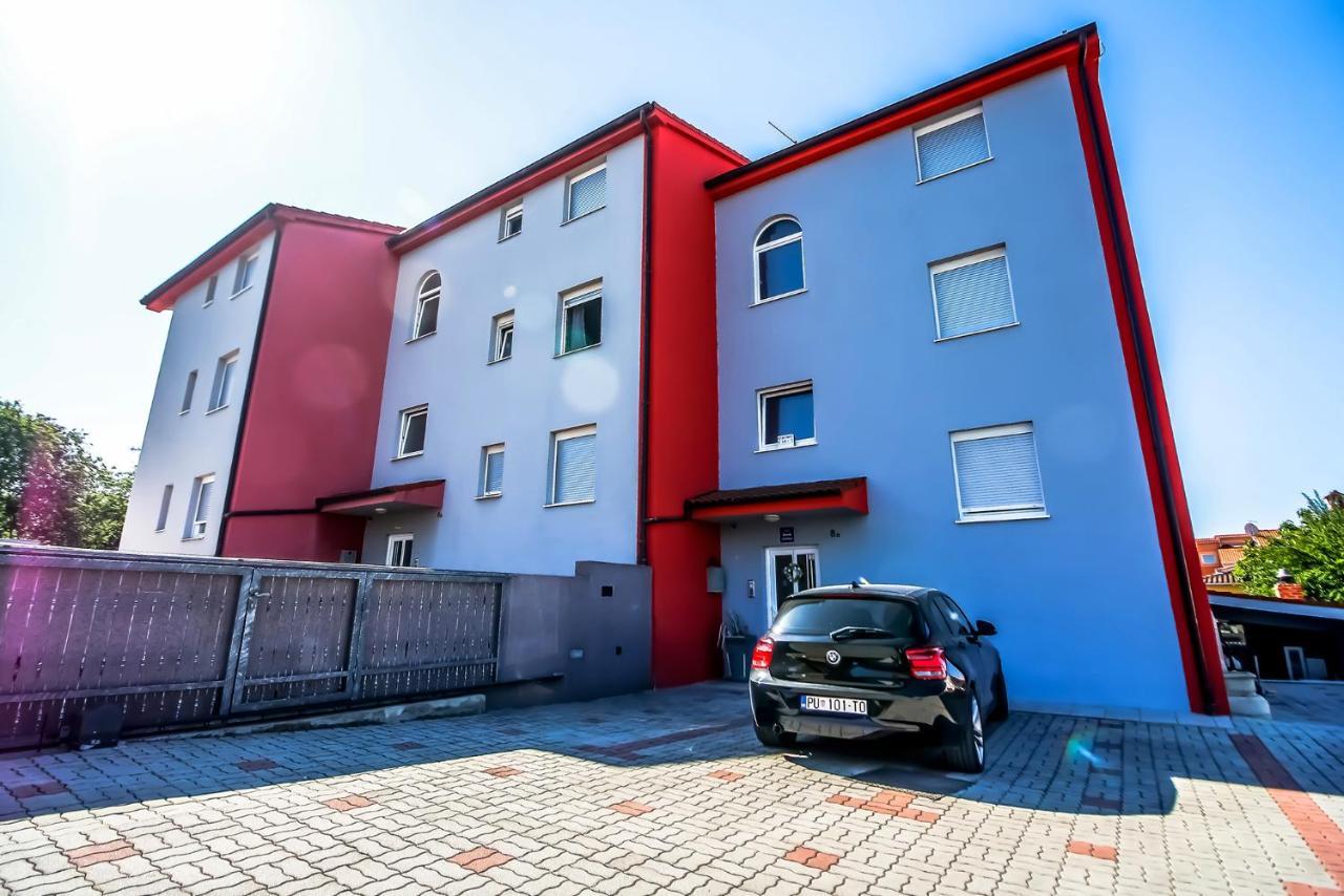 Apartments Saric بولا المظهر الخارجي الصورة